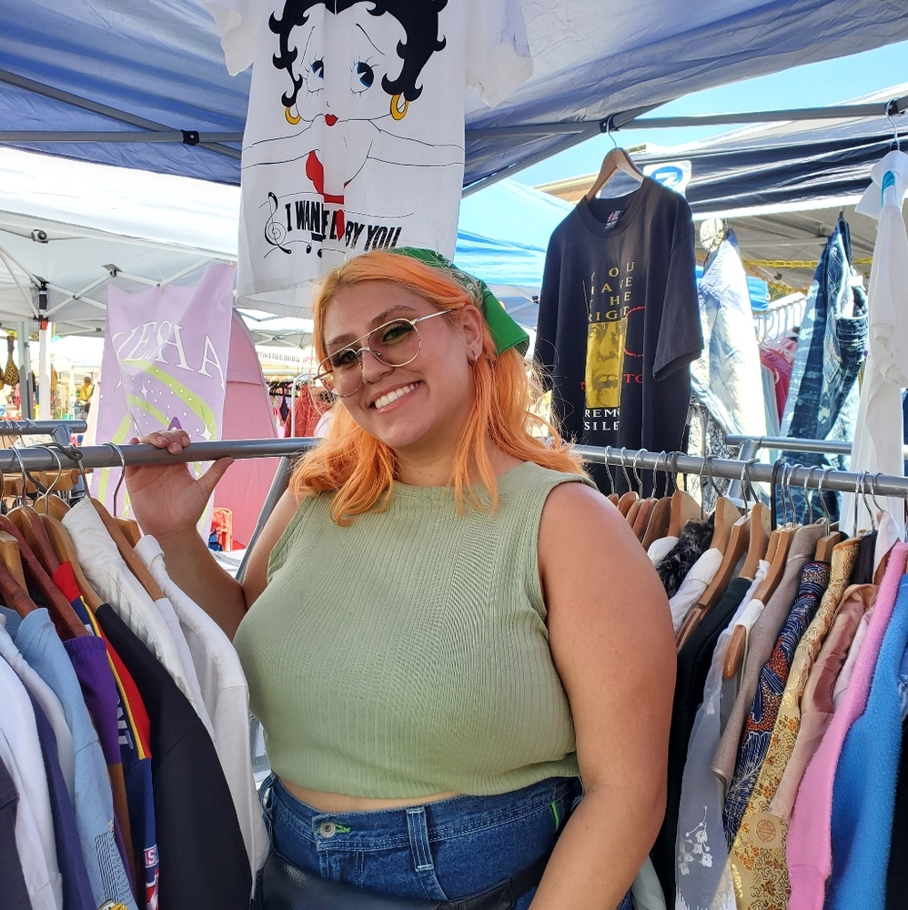 Welcome to LoveBirdFinds! Enjoy all the vintage, Y2K and secondhand items I find
